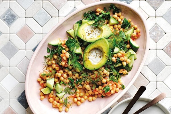 Chickpeas and cucumbers with tahini dressing
