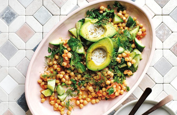 Chickpeas and cucumbers with tahini dressing