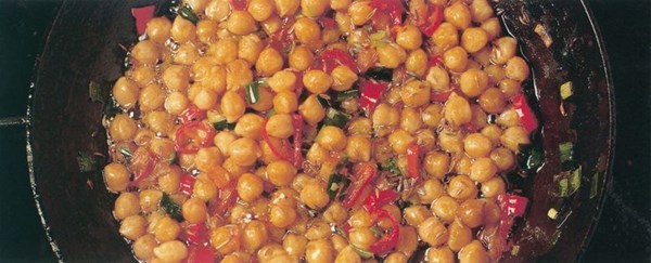 Chickpeas with chillies