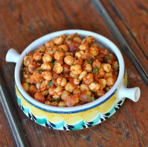 Chickpeas with paprika and cilantro