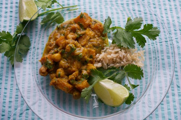 Chickpeas with pumpkin, lemon grass and cilantro
