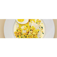 Chickpeas with smoked haddock and soft-boiled egg
