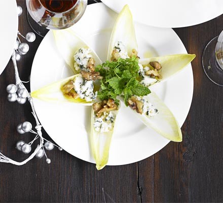 Chicory and blue cheese salad