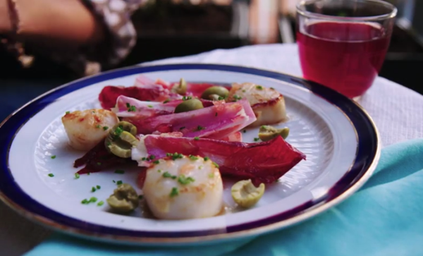 Chicory, blood orange and scallop salad