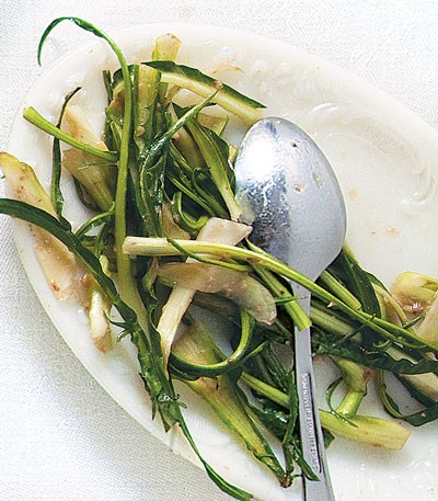 Chicory in anchovy sauce (Puntarelle in salsa di alici)