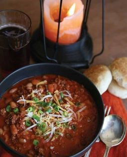 Chile beans with Mexican chorizo (Frijoles enchilados)