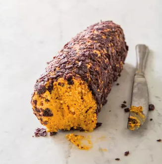 Chile cheese log with tortilla chips