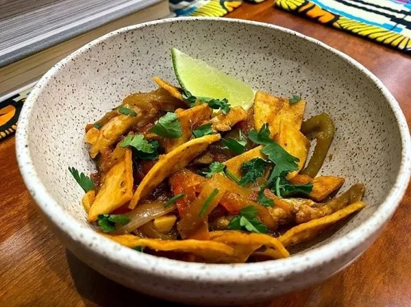 Chile chicken chilaquiles