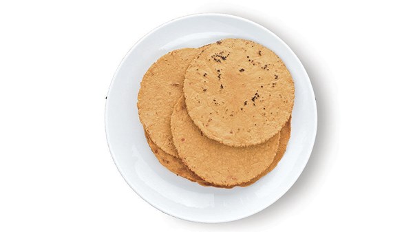 Chile-flavored corn tortillas (Tortillas de maiz con adobo)