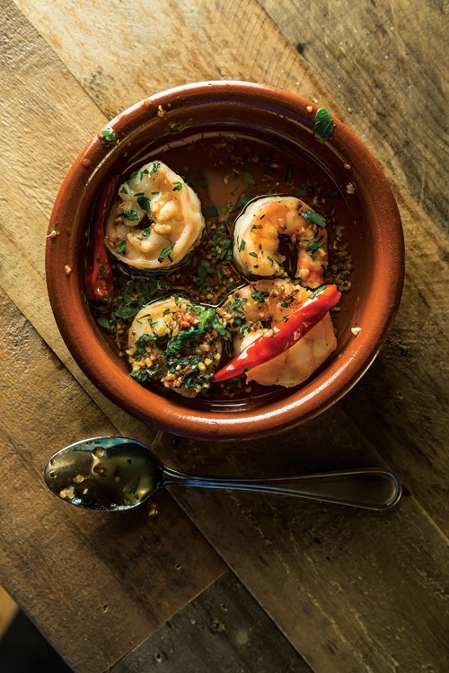 Chile-garlic shrimp (Gambas al ajillo)