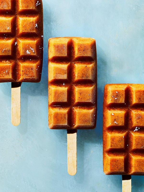Chile-mango pops