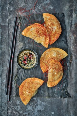 Chile-soy dipping sauce (Yangnyum ganjang)