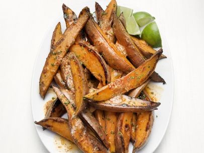 Chile-spiced sweet potato wedges