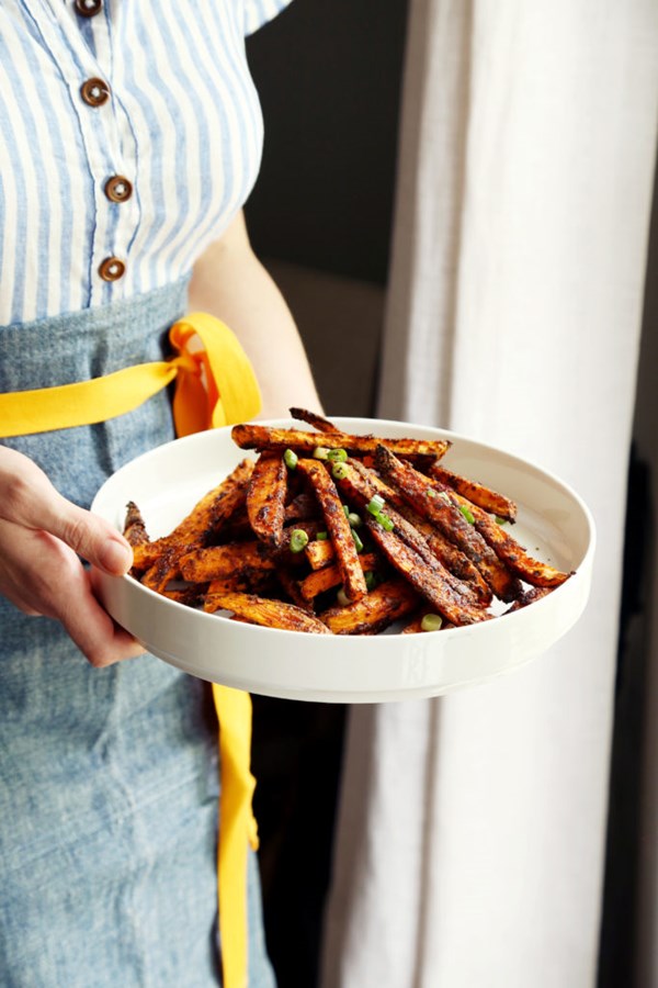 Chili baked sweet potato fries