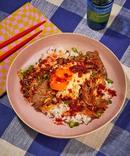 Chili crisp bulgogi deopbab