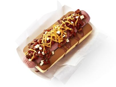 Chili dog cake