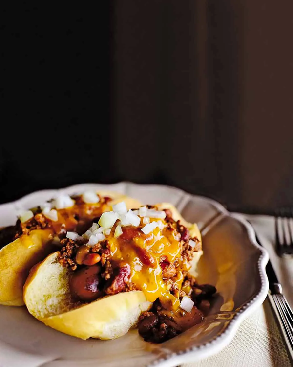Chili dogs