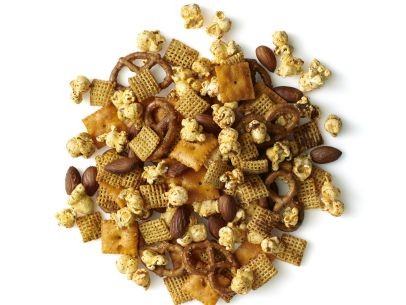 Chili-garlic snack mix