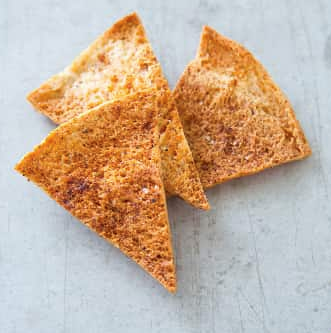 Chili-spiced pita chips
