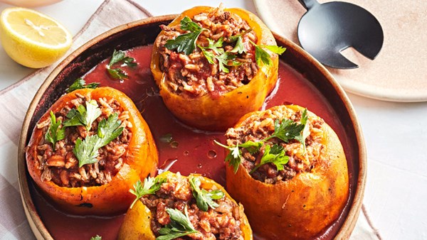 Chili-stuffed peppers