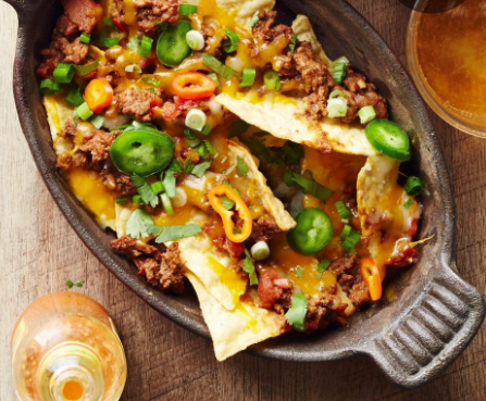 Chili-topped nachos