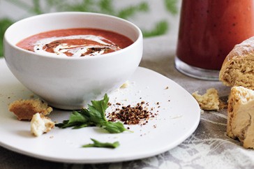 Chilled bush tomato soup with beer damper