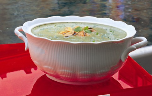 Chilled cream of zucchini soup with mussels and fresh mint
