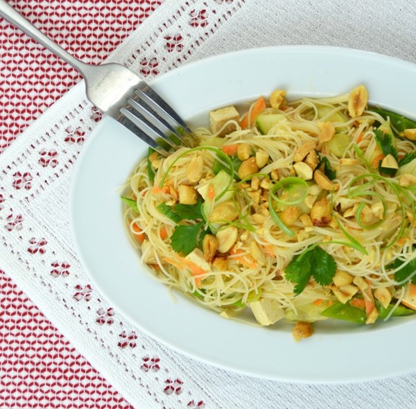 Chilled glass noodles with snow peas and baked tofu