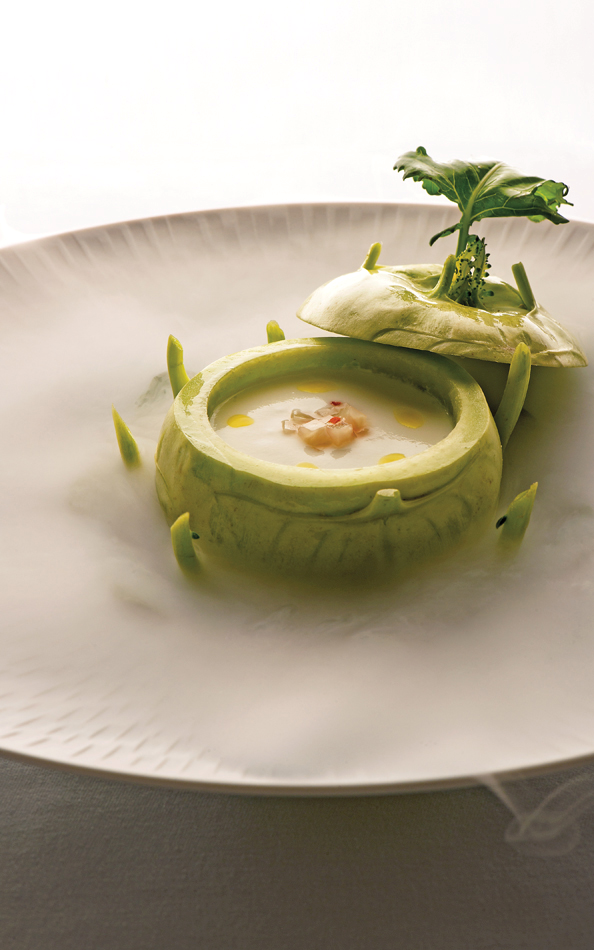 Chilled kohlrabi soup