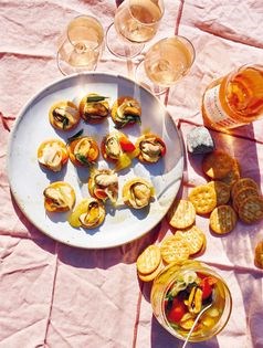 Chilled marinated mussels with pickled celery and tarragon