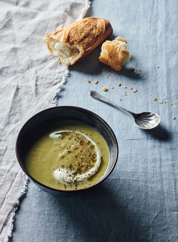 Chilled oyster and baked potato vichyssoise