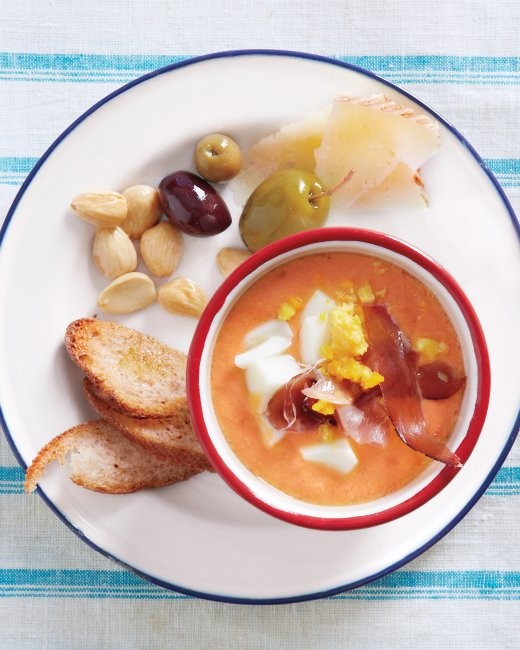 Chilled Spanish-style tomato soup