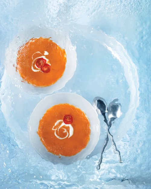 Chilled spicy tomato soup