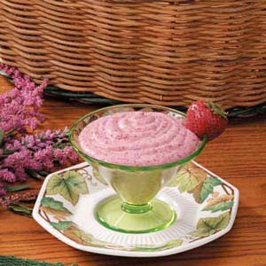 Chilled strawberry cream