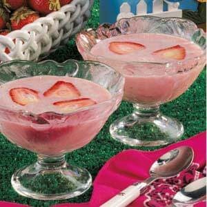 Chilled strawberry soup