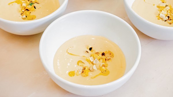 Chilled sweet corn soup with vanilla oil [Gavin Kaysen]