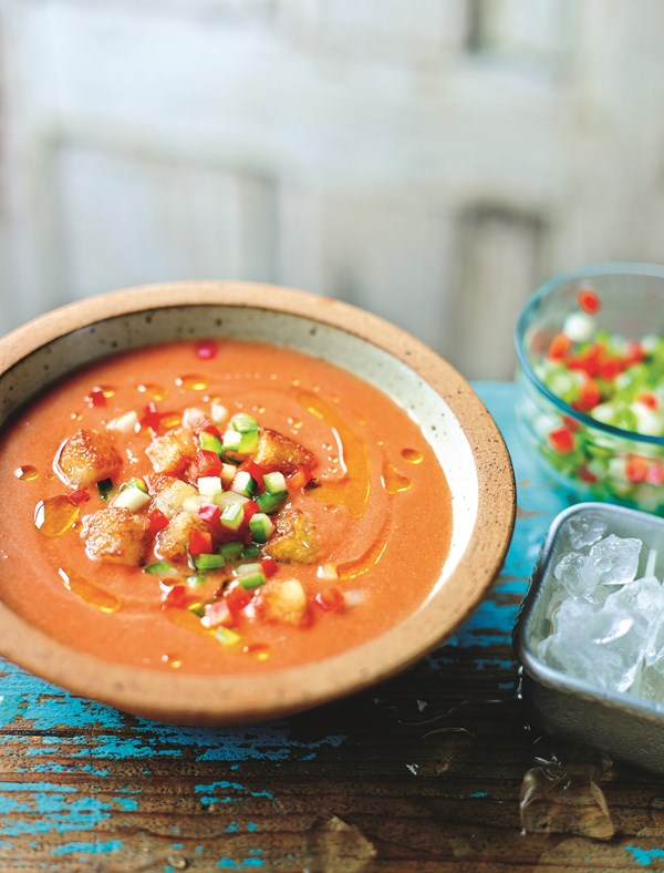 Chilled tomato and pepper soup (Gazpacho)