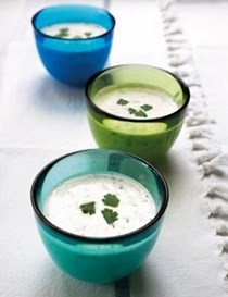 Chilled yogurt soup (Matsvnis shechamandi)