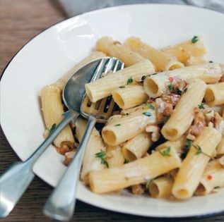 Chilli and crushed walnut rigatoni