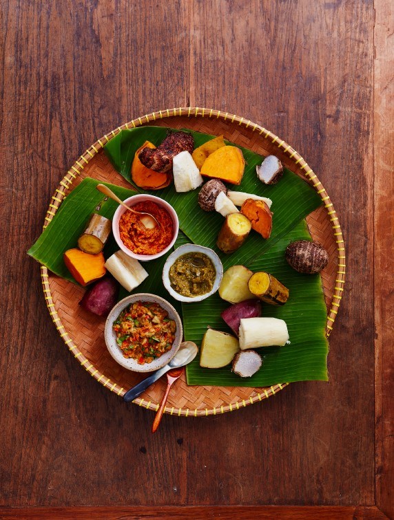 Chilli and lemongrass sambal with ginger flower (Sambal mateh dengan kecombrang)