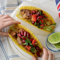 Chilli beef tacos