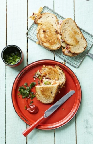 Chilli cheese toasties