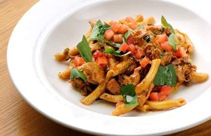 Chilli chicken pasta with red pesto sauce
