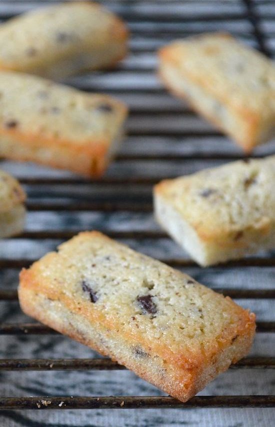 Chilli chocolate chip friands