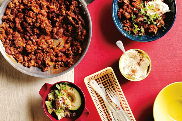 Chilli con carne with spiced guacamole