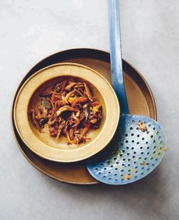 Chilli-fried anchovies (Nethally karuvaatu poriyal)