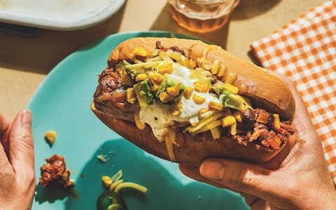 Chilli hot dogs