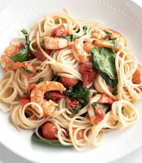 Chilli prawn and spinach linguine