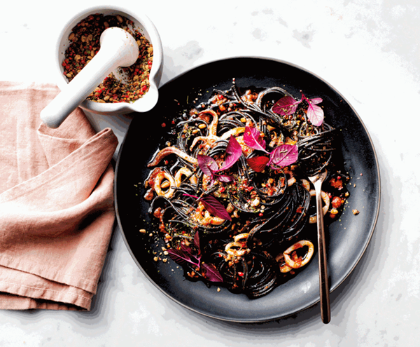 Chilli squid-ink spaghetti