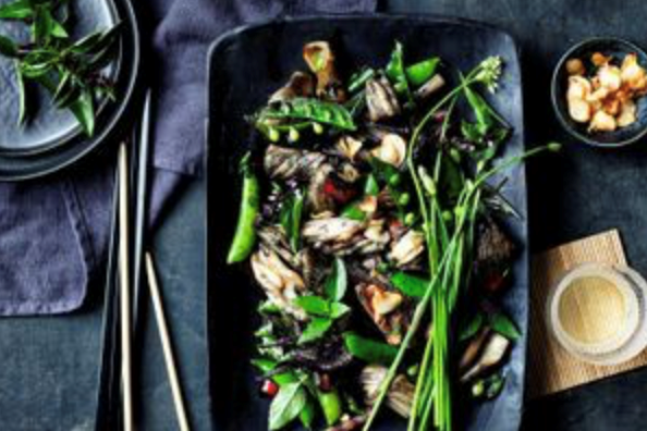 Chilli squid stir-fry with squid ink